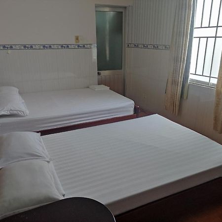 Hotel Khach San Phu Phuong à Nha Trang Extérieur photo