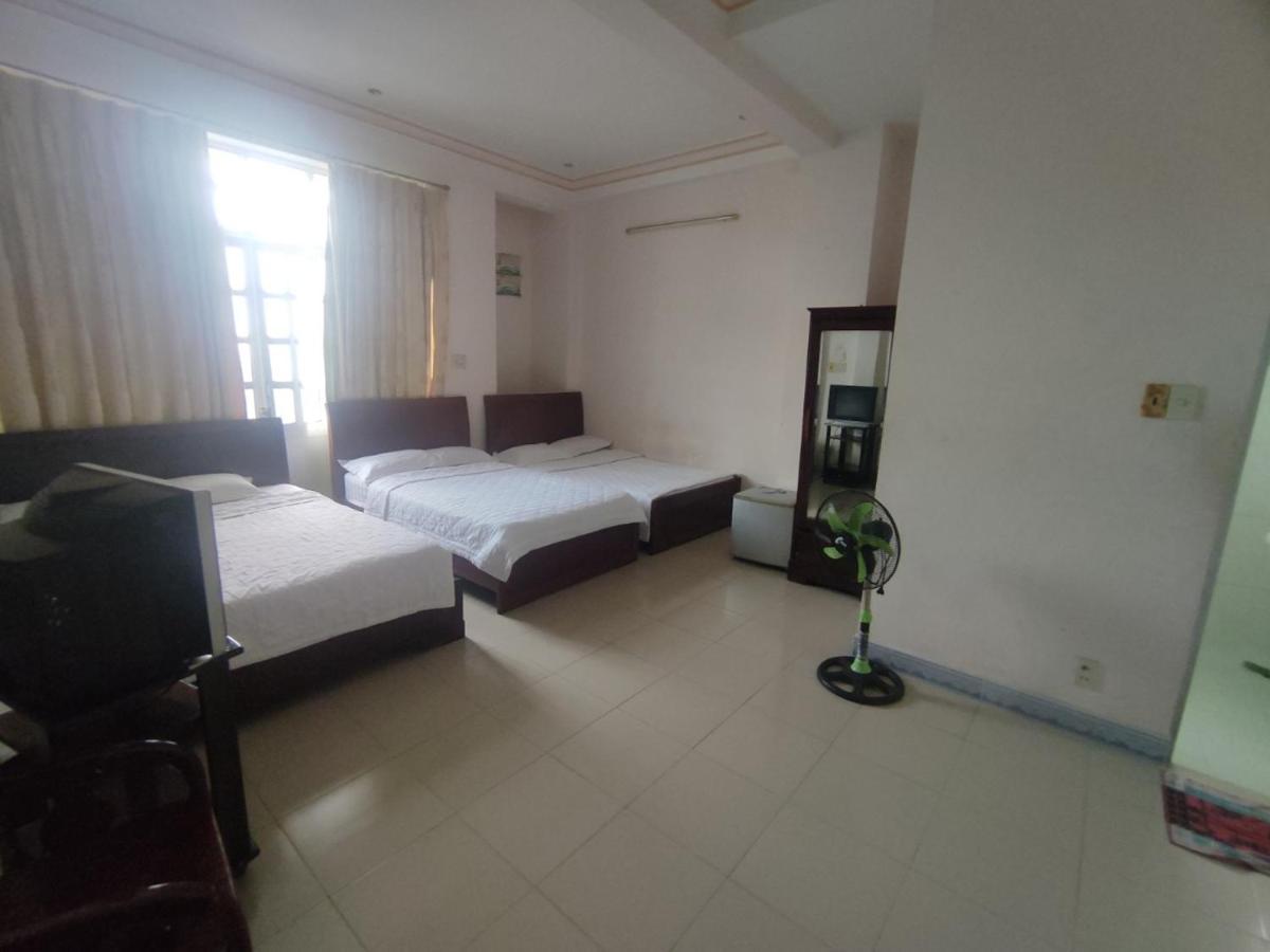 Hotel Khach San Phu Phuong à Nha Trang Extérieur photo