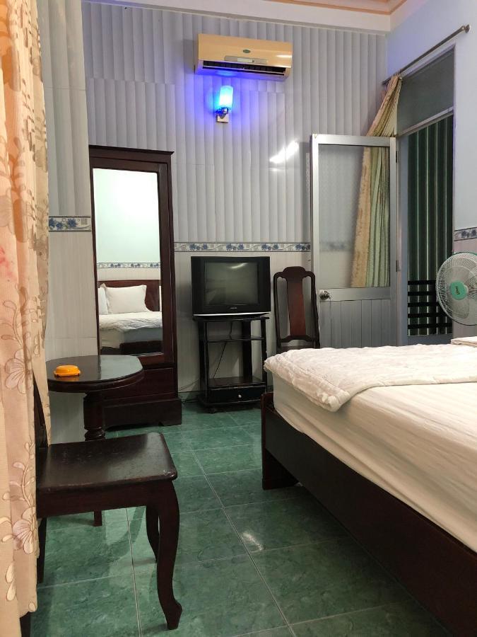 Hotel Khach San Phu Phuong à Nha Trang Extérieur photo