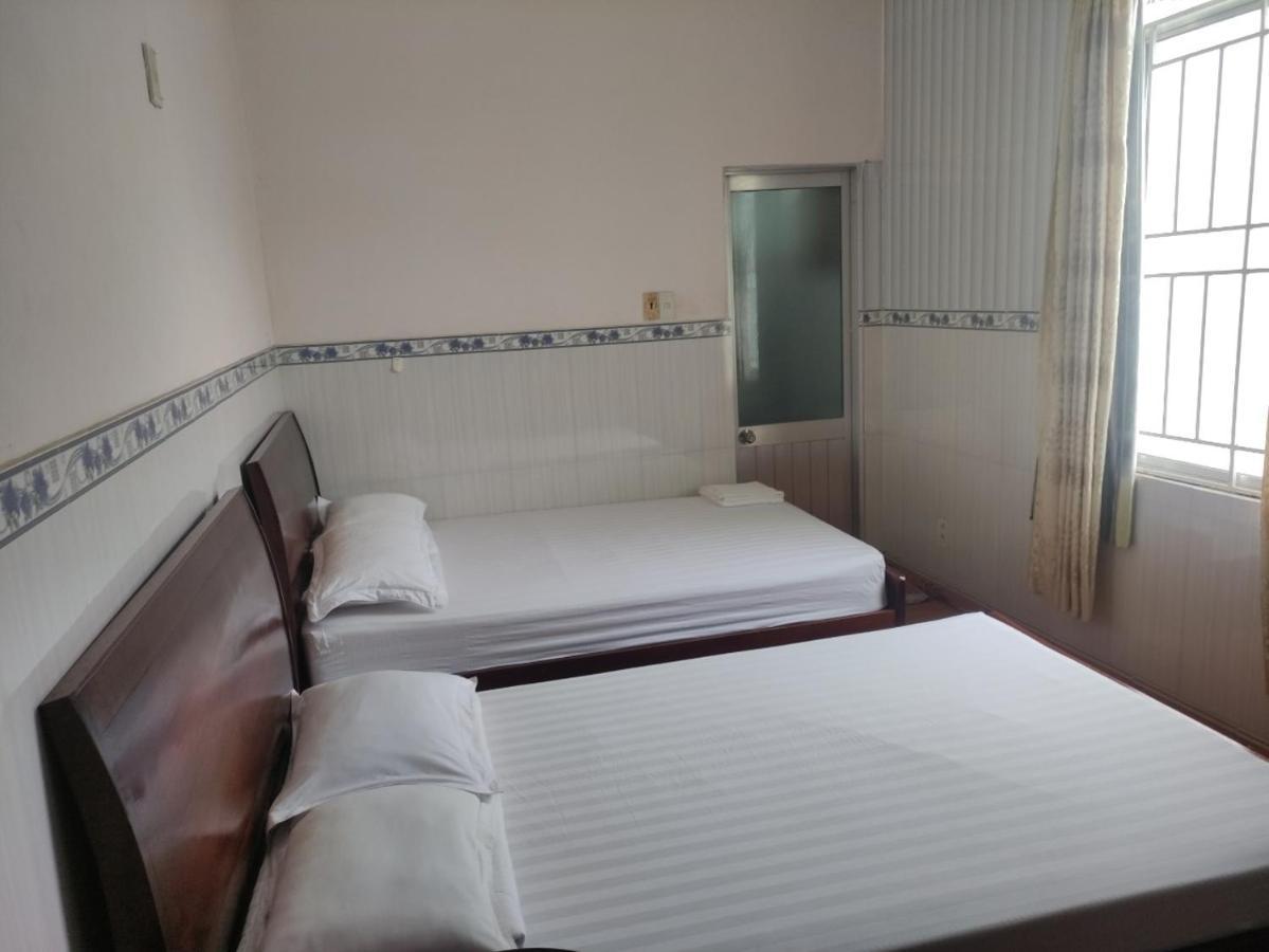 Hotel Khach San Phu Phuong à Nha Trang Extérieur photo