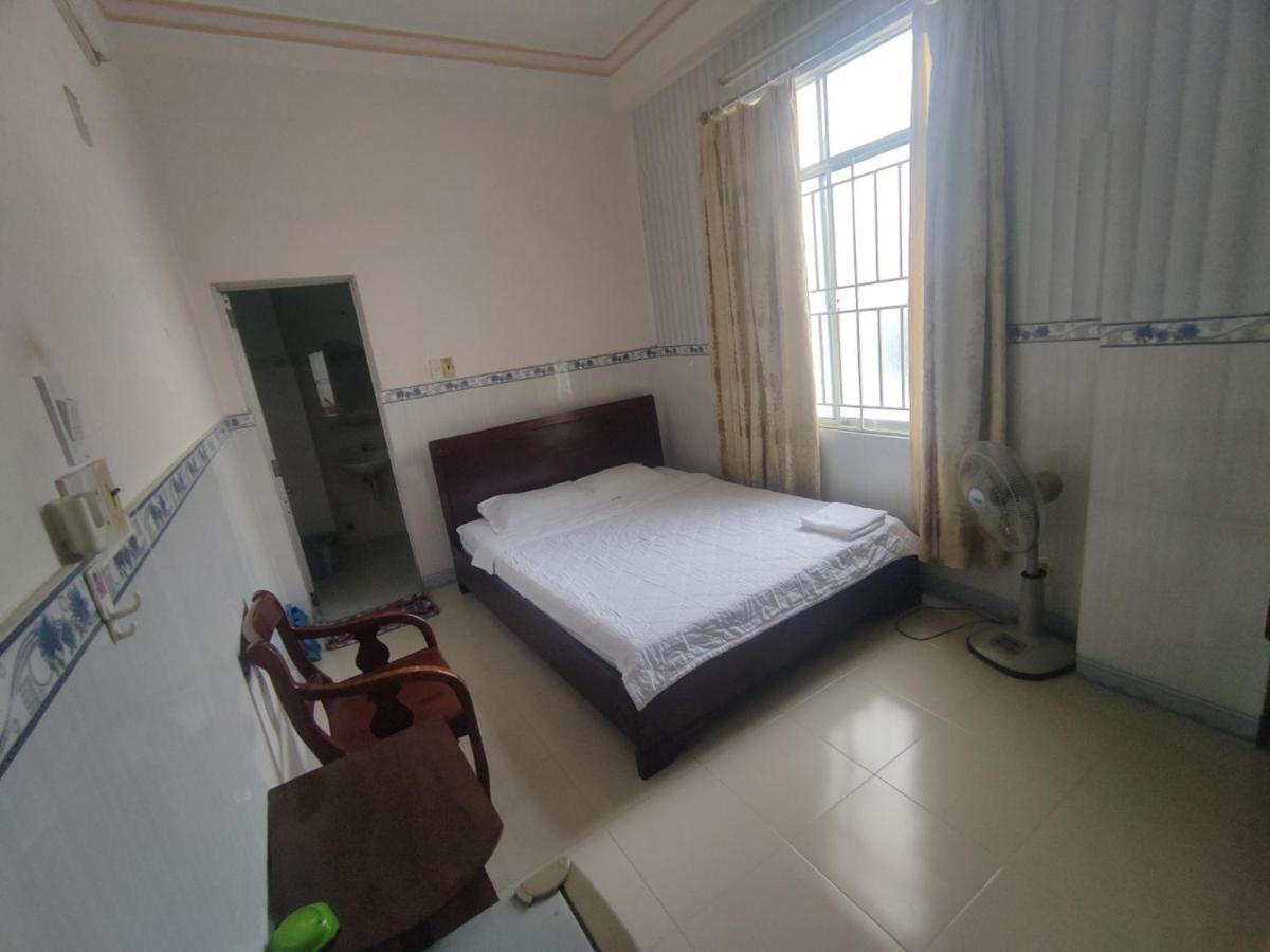 Hotel Khach San Phu Phuong à Nha Trang Extérieur photo