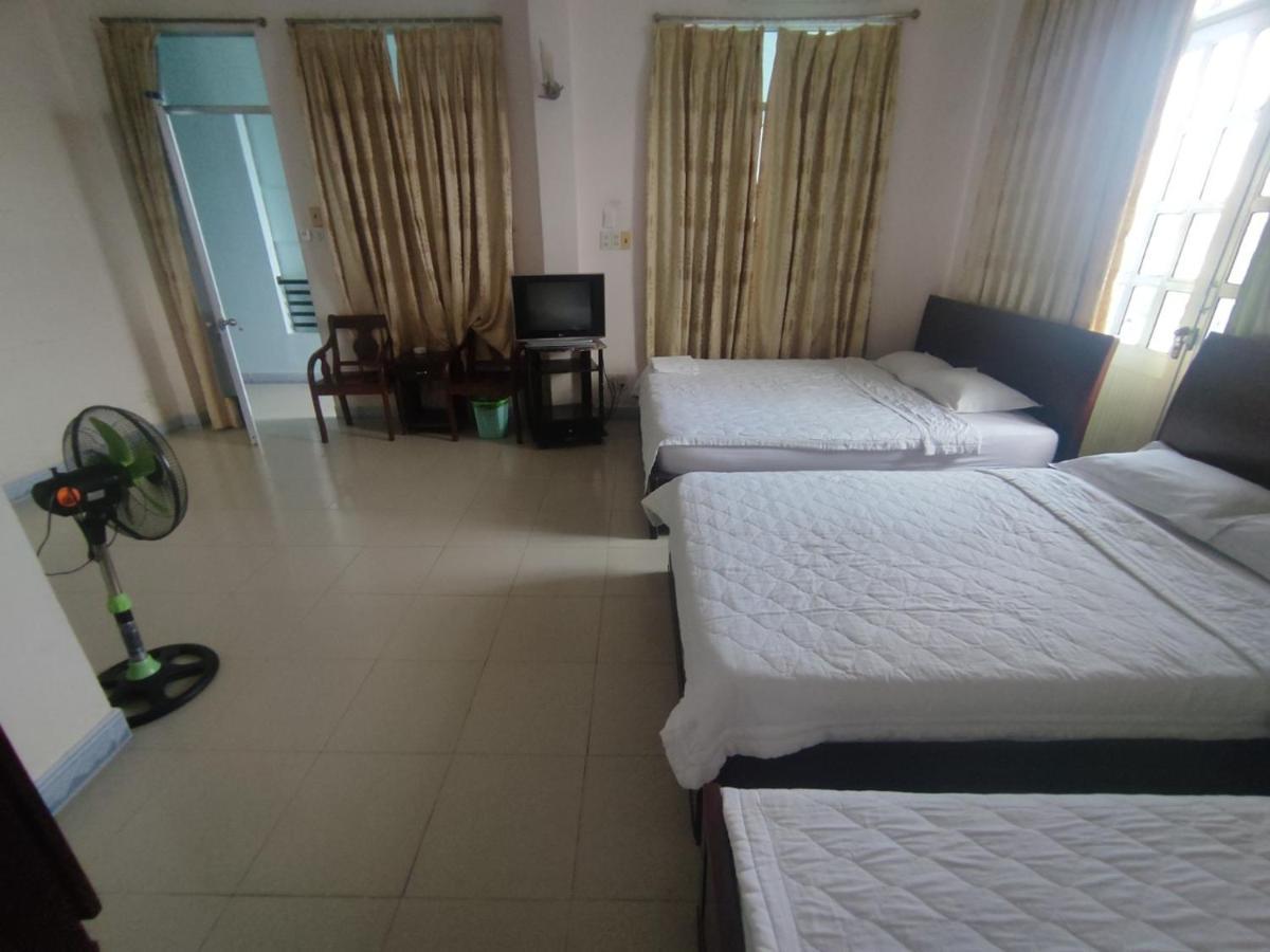 Hotel Khach San Phu Phuong à Nha Trang Extérieur photo