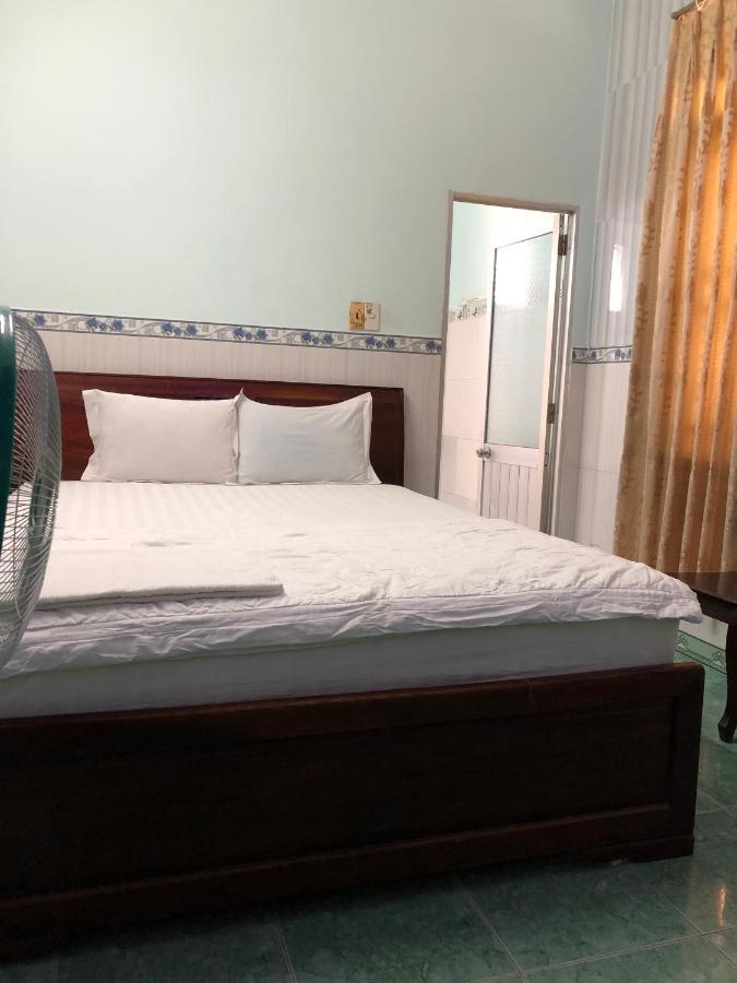 Hotel Khach San Phu Phuong à Nha Trang Extérieur photo